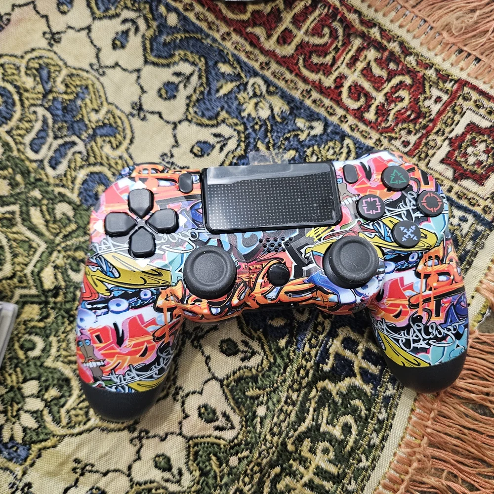 Custom Graffiti Wireless Controller